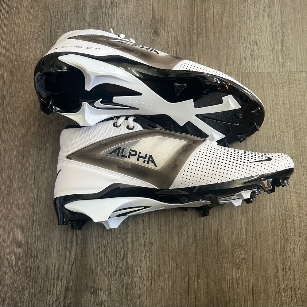 Nike Alpha Menace 4 Pro  Men's White and Black Football Athletic Cleats